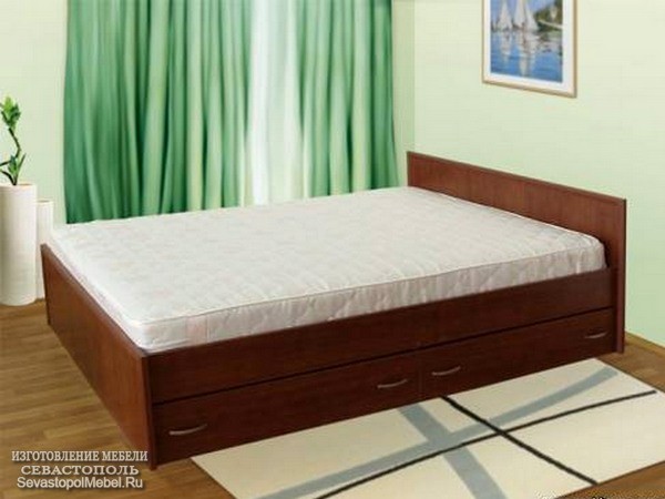 Практичная софа. Кровать на заказ, мебель для спальни в Севастополе.