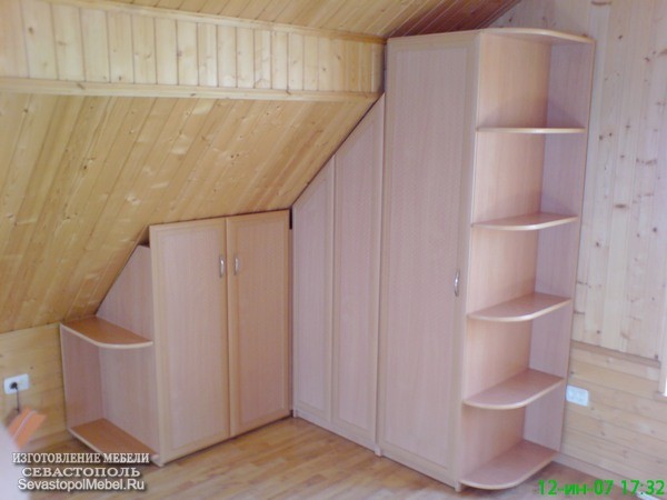 Индивидуальный угловой шкаф.Корпусная мебель на заказ в городе Севастополе.